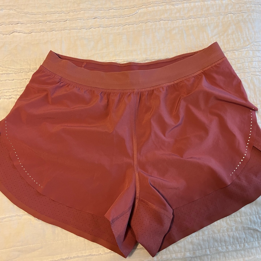 Find your pace lined shorts